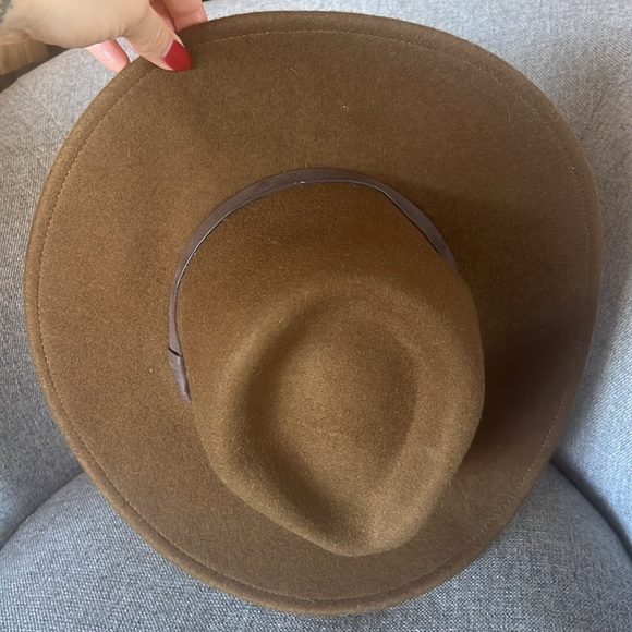 Wool hat - Picture 4 of 5